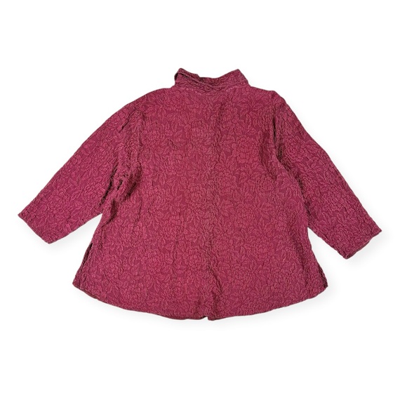 URU Maroon 100% Silk Button Front Top - Picture 6 of 10